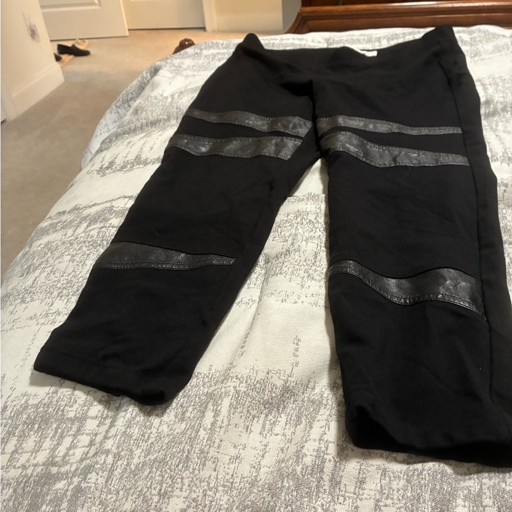 Two by Vince Camuto Black Pants with black ascents